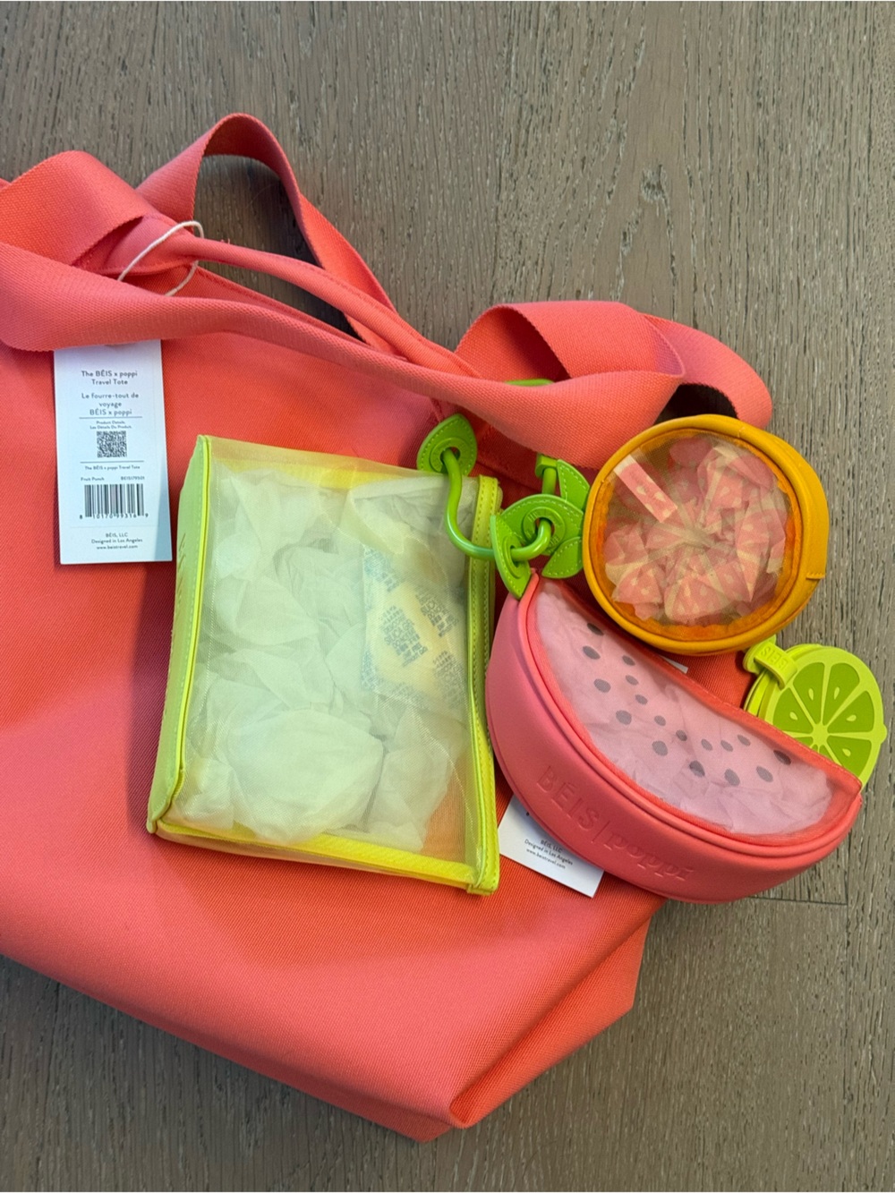 BEIS x Poppi The Travel Tote in Fruit Punch NWT - Picture 3 of 6